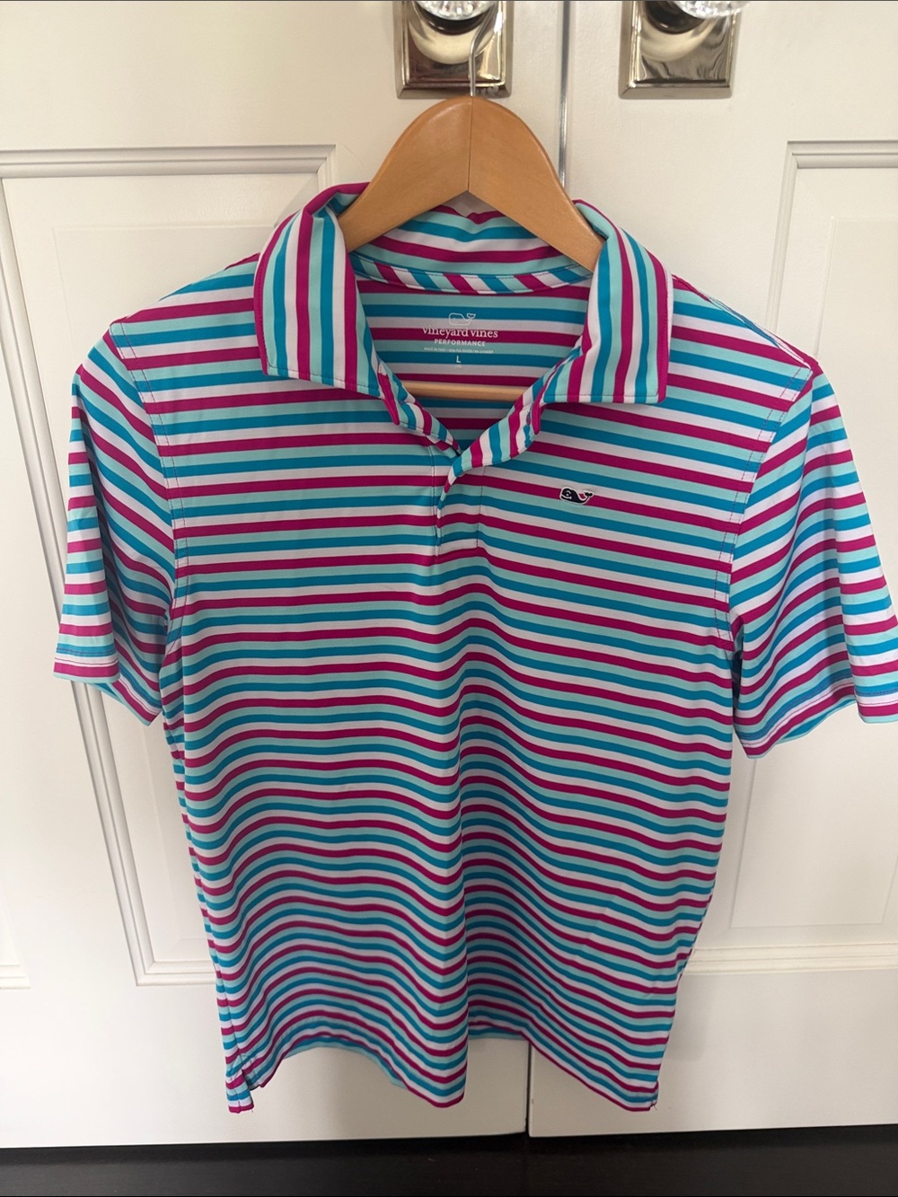 Vineyard Vines Boys Performance Striped Polo – Size Large